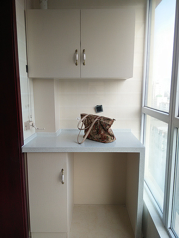 陽(yáng)臺(tái)柜