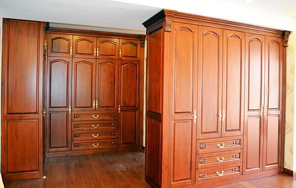 實木衣柜